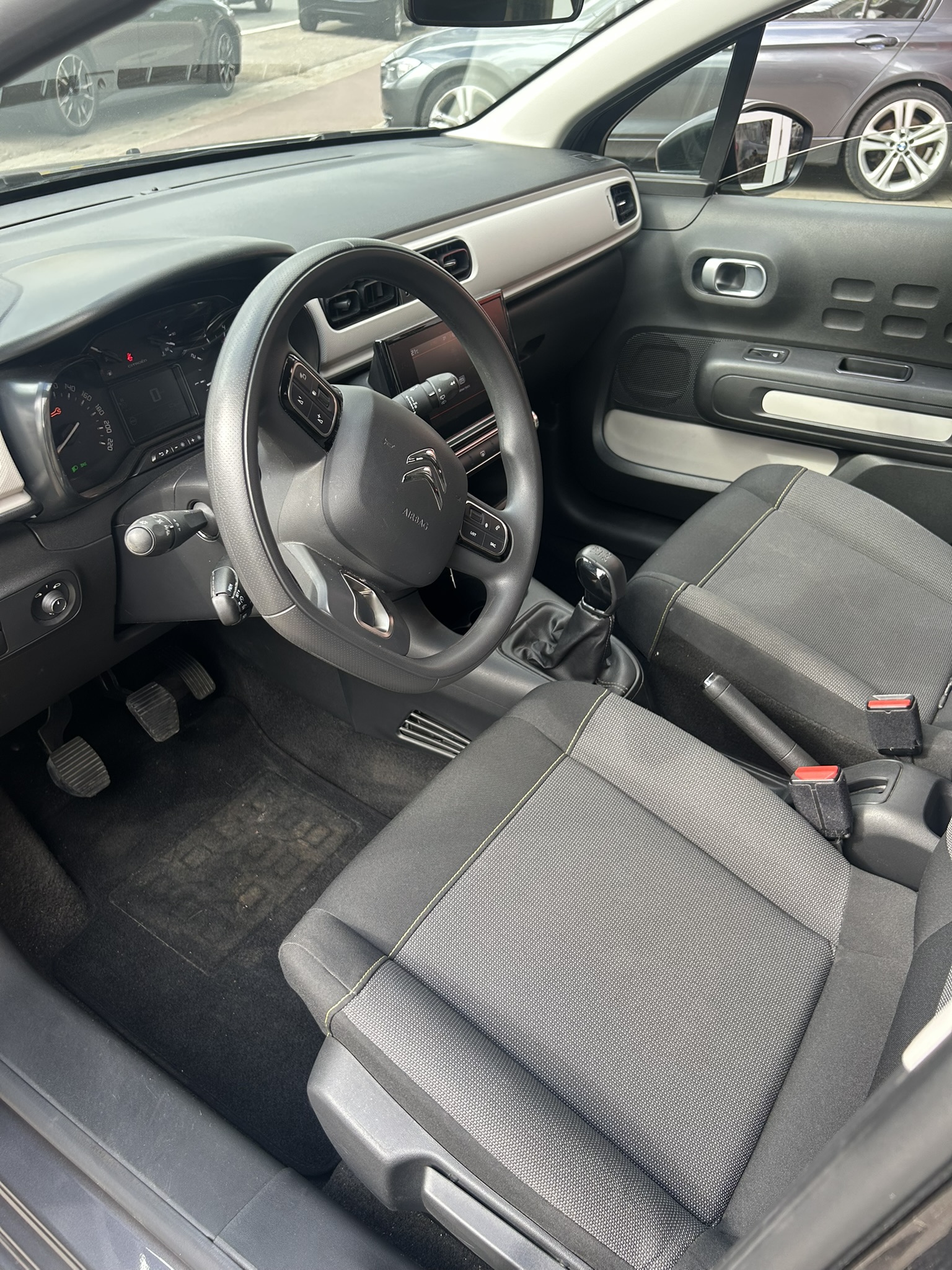 
								C3 2020 1.2 Benzine full									