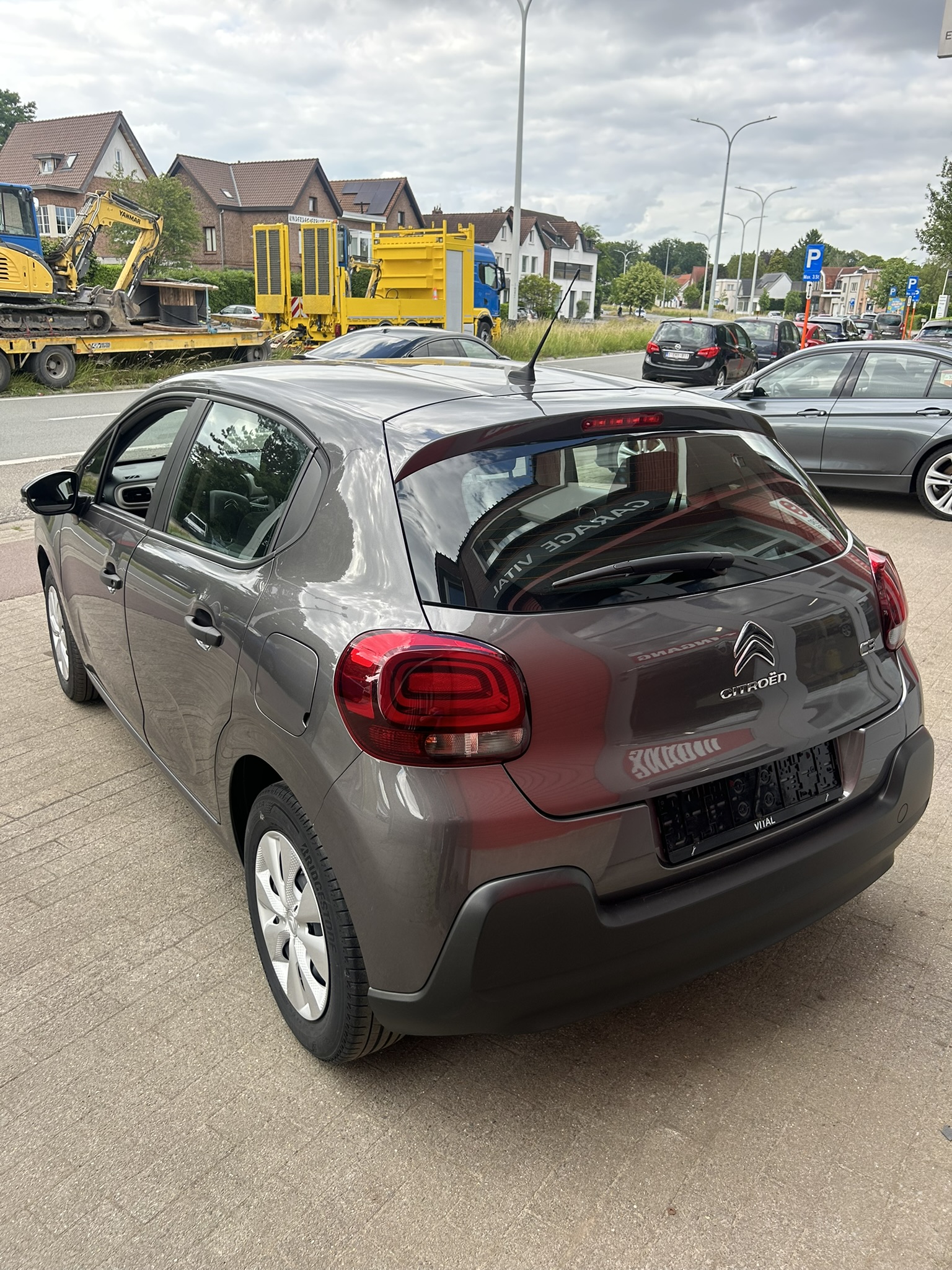
								C3 2020 1.2 Benzine full									