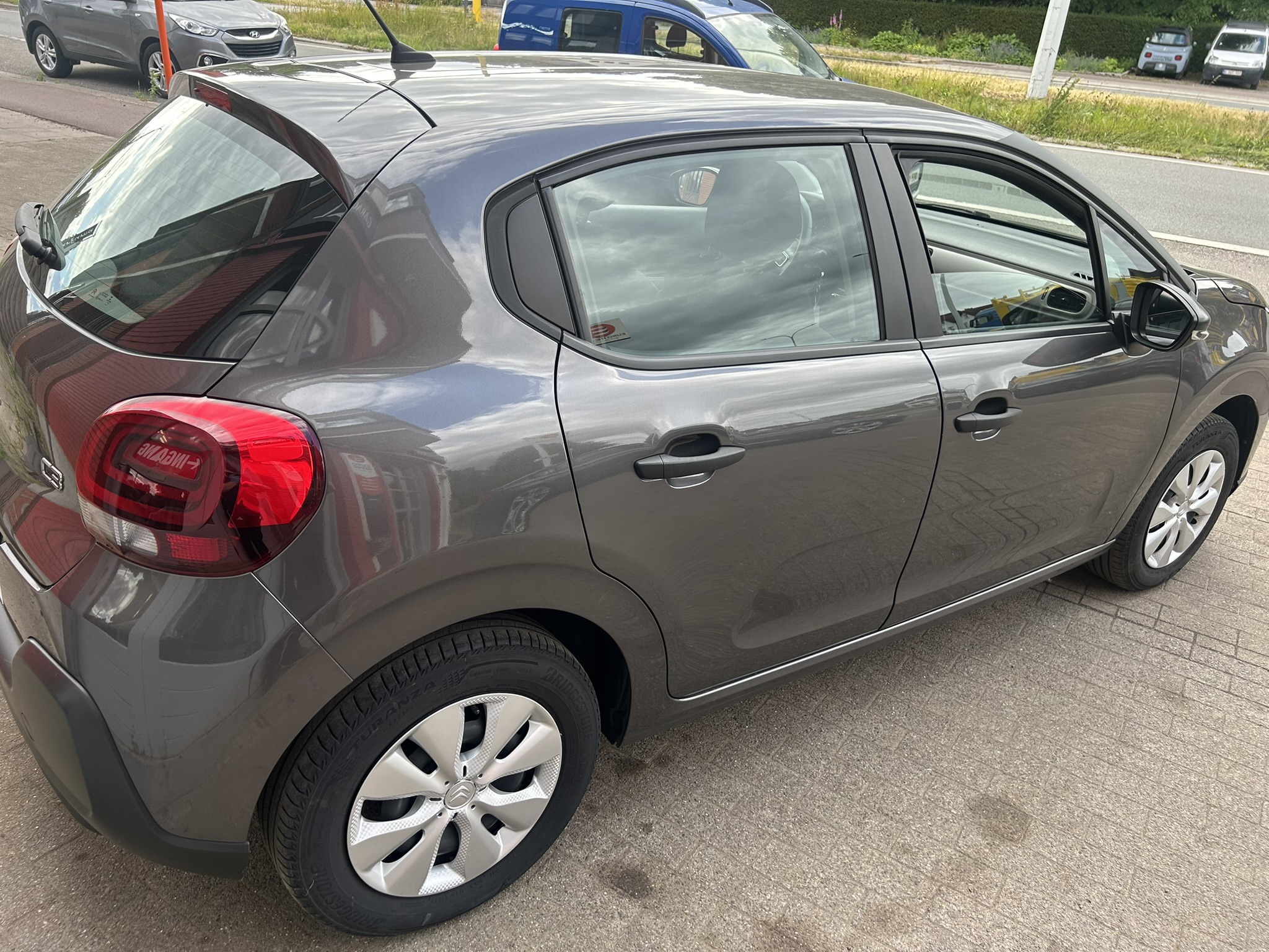 
								C3 2020 1.2 Benzine full									