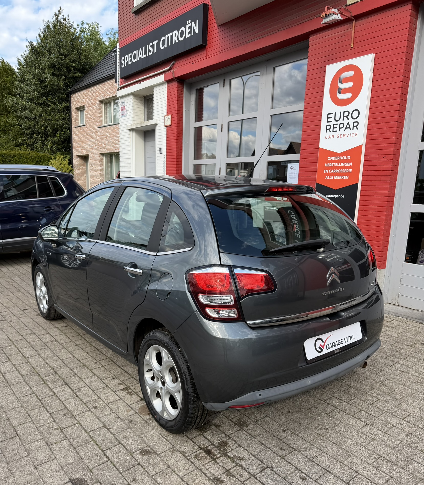 
								Citroën C3 Exlusive full									