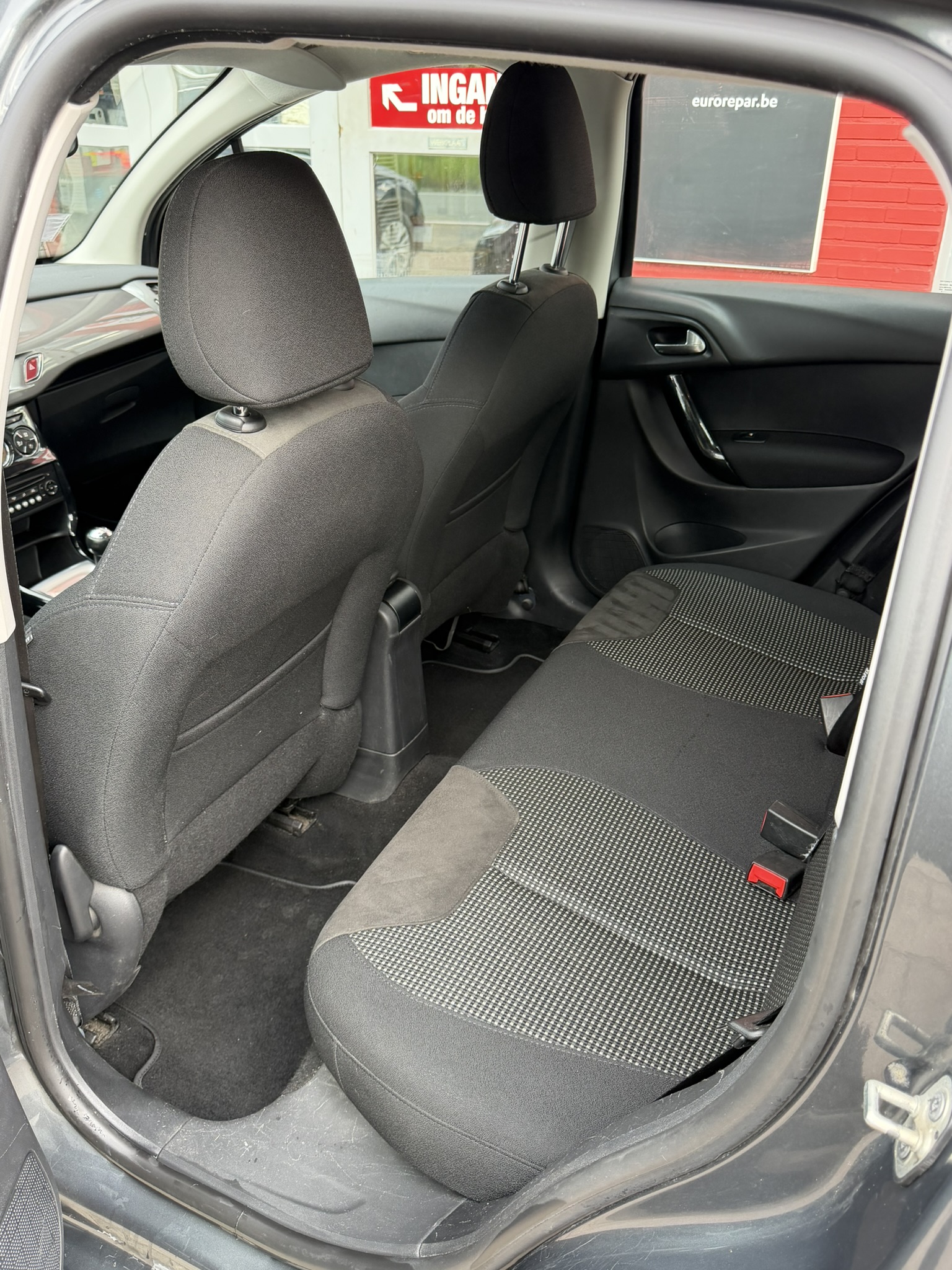 
								Citroën C3 Exlusive full									
